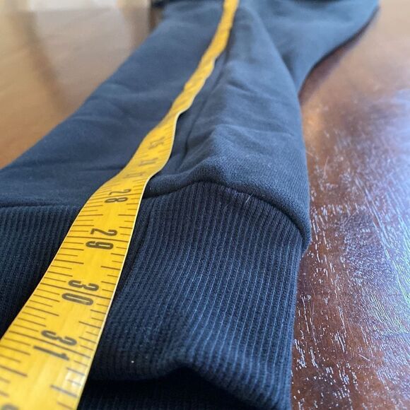 NWT Puma Basics Black Joggers Size Medium - Picture 9 of 12